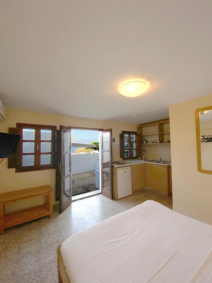 Arte Lindos Suites Екстериор снимка